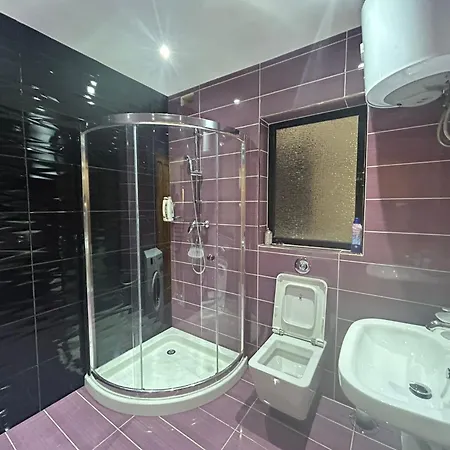 No 6 Poseidon San Ġiljan