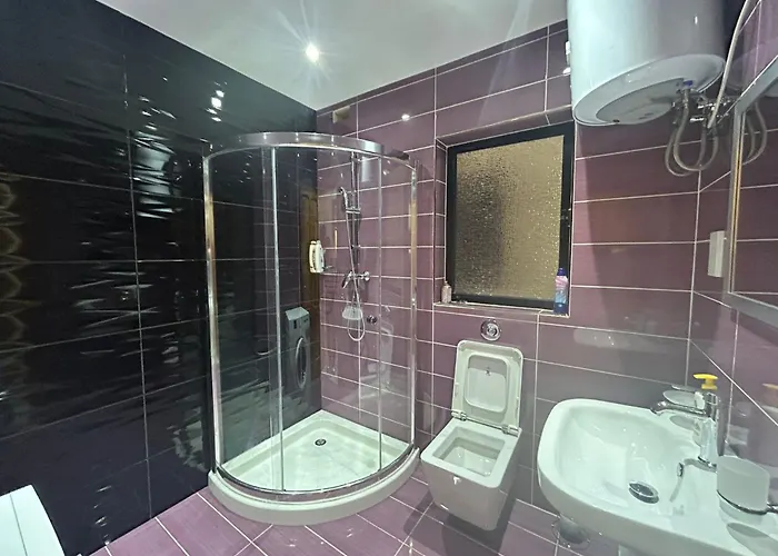 No 6 Poseidon San Ġiljan