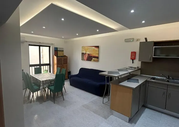 No 6 Poseidon * Saint Julian's